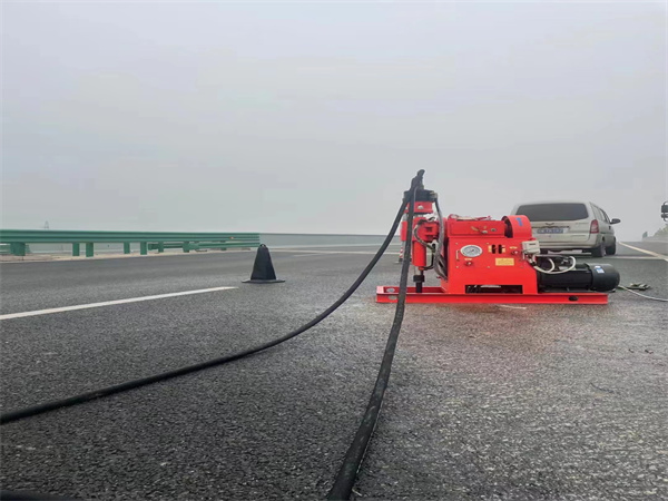 望奎马路路基路面开裂下沉注浆加固灌浆