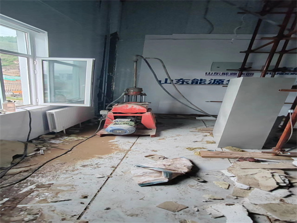 望奎地基基础下沉墙体裂缝加固注浆顶升施工